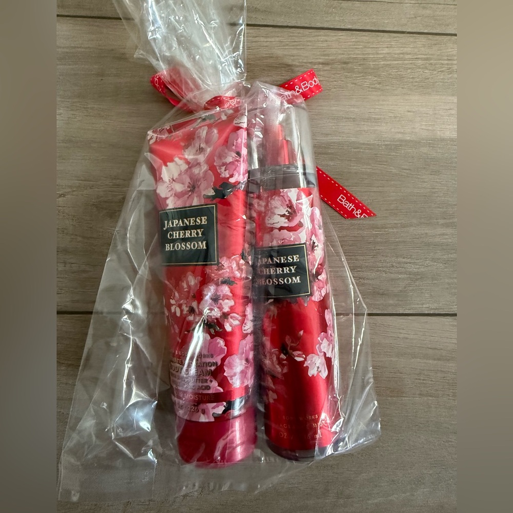 Bath & Body Works Cherry Blossom Duo in Red and Pink